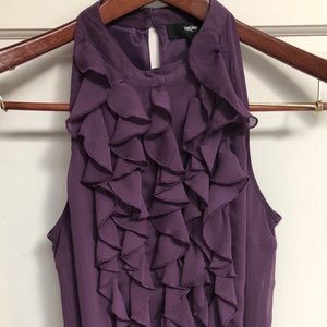 Sleeveless ruffled women’s shirt